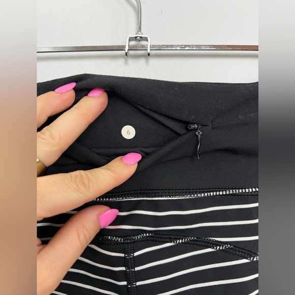 Lululemon Speed Tight II Parallel Stripe Black & White Luxtreme Leggings 28in 6 - Picture 7 of 7